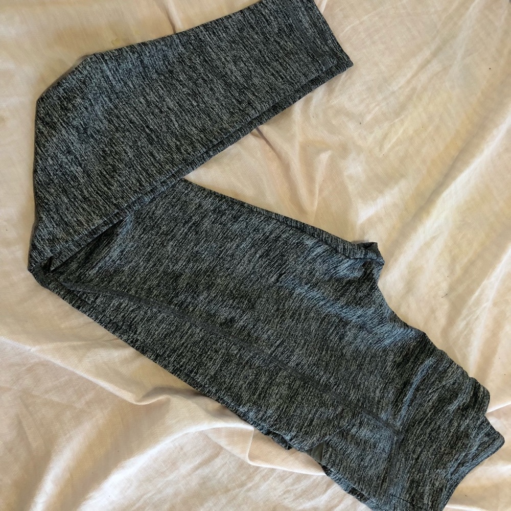 Forever 21 leggings !